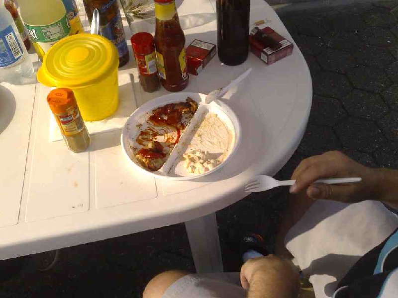 Currywurscht bei Andreas.... bah watt war die lecker